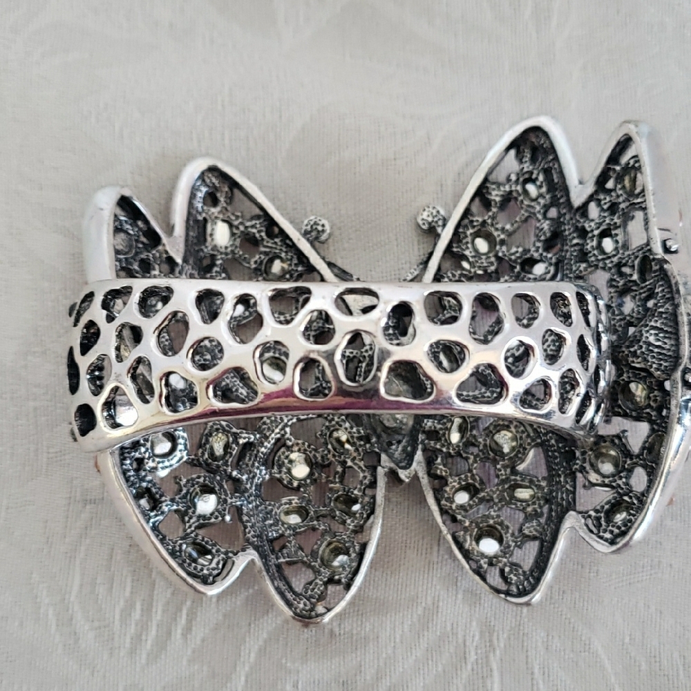 Crystal Butterfly Bracelet in Red and Pink - Picture 2 of 3